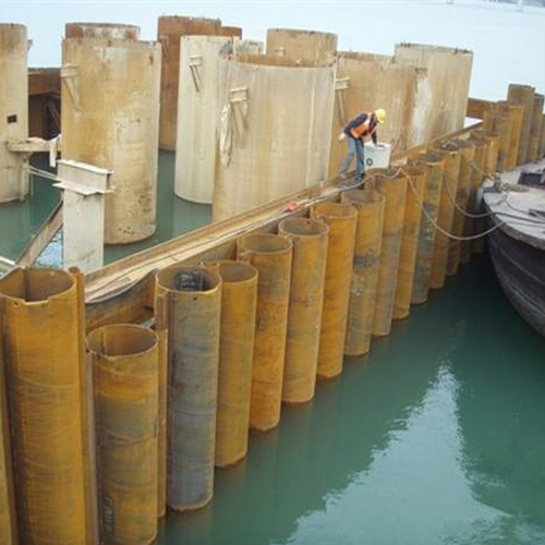 博尔塔拉钢护筒现场安装